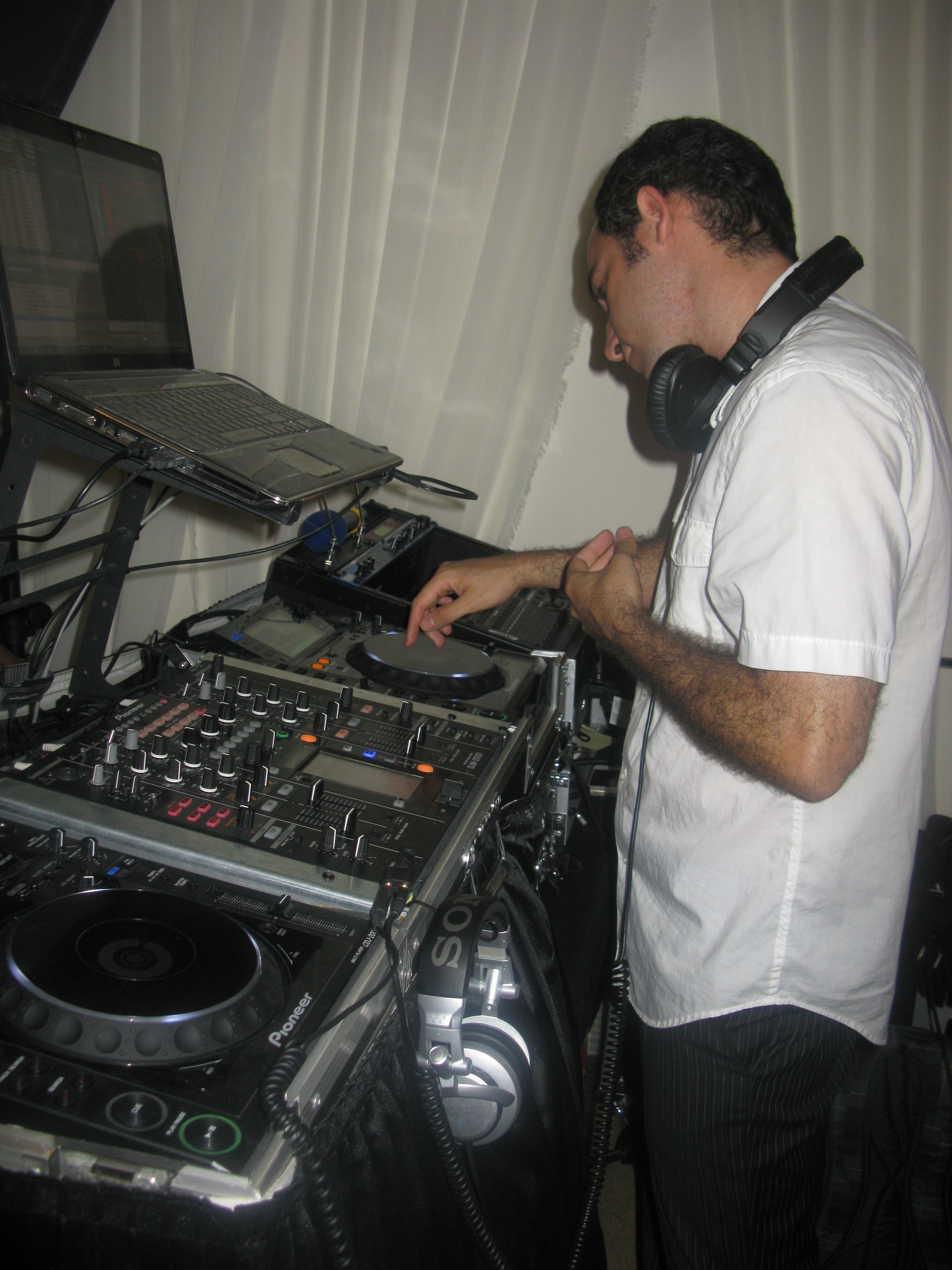 Los Angeles DJ